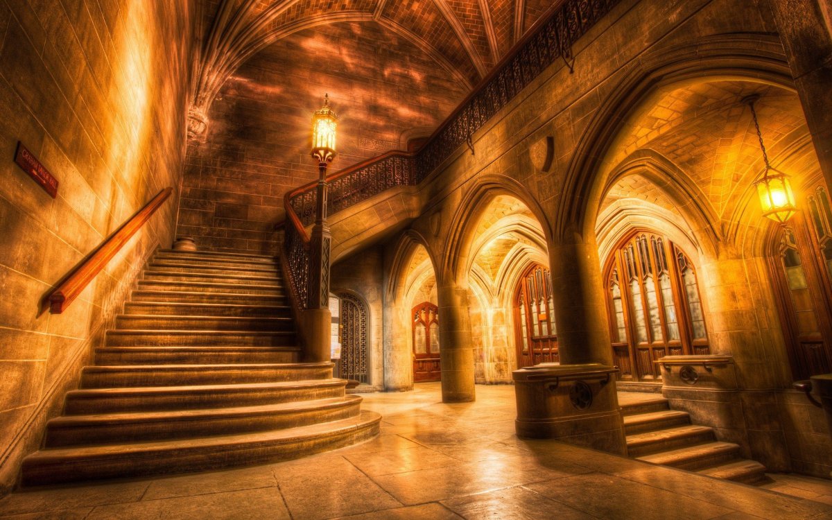 Замок Гарри Поттера внутри