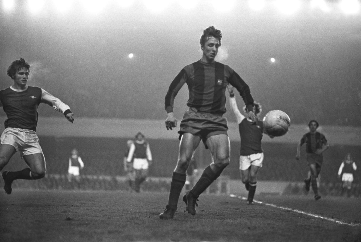 Ретро футболист