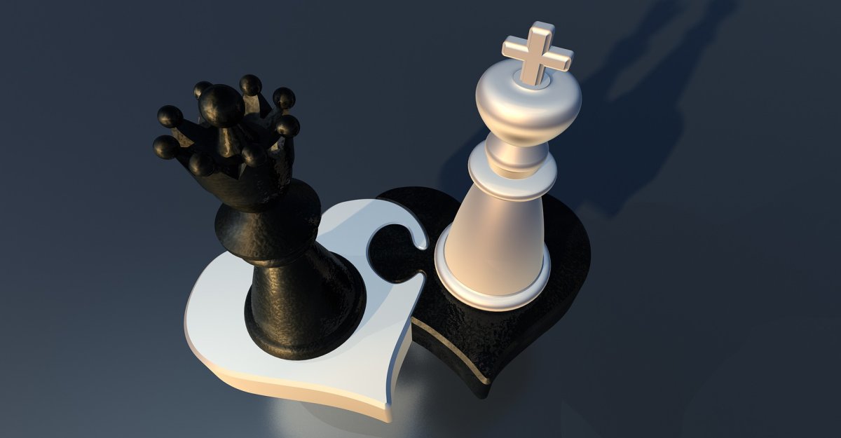 Шахматная фигура ферзь и Королева