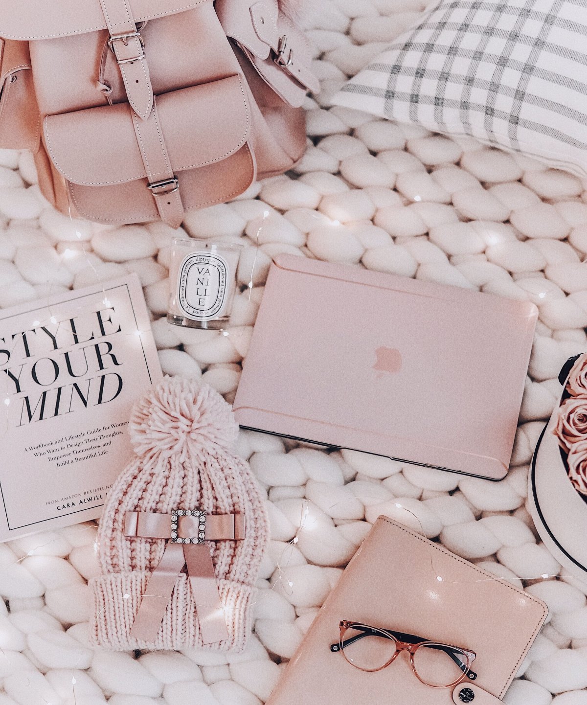 Бежево розовая Эстетика