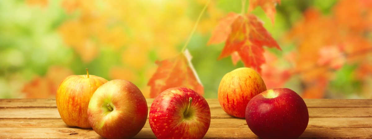 Яблоки фон