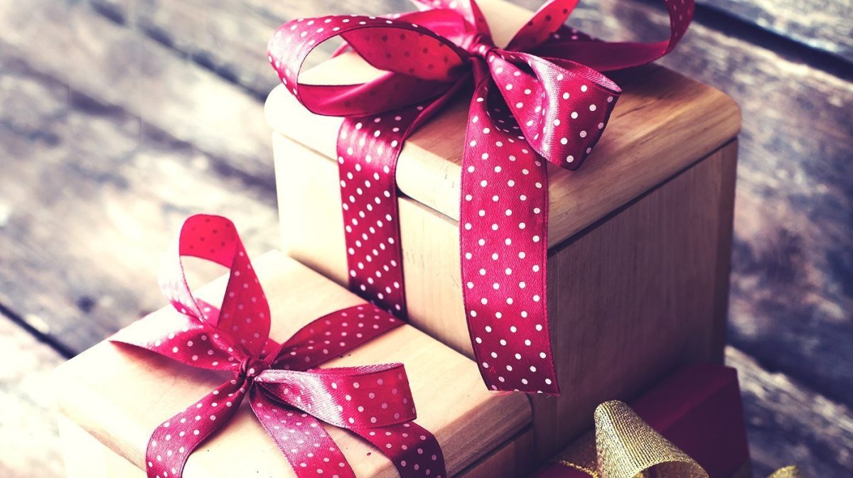 Красивая подарочная коробка