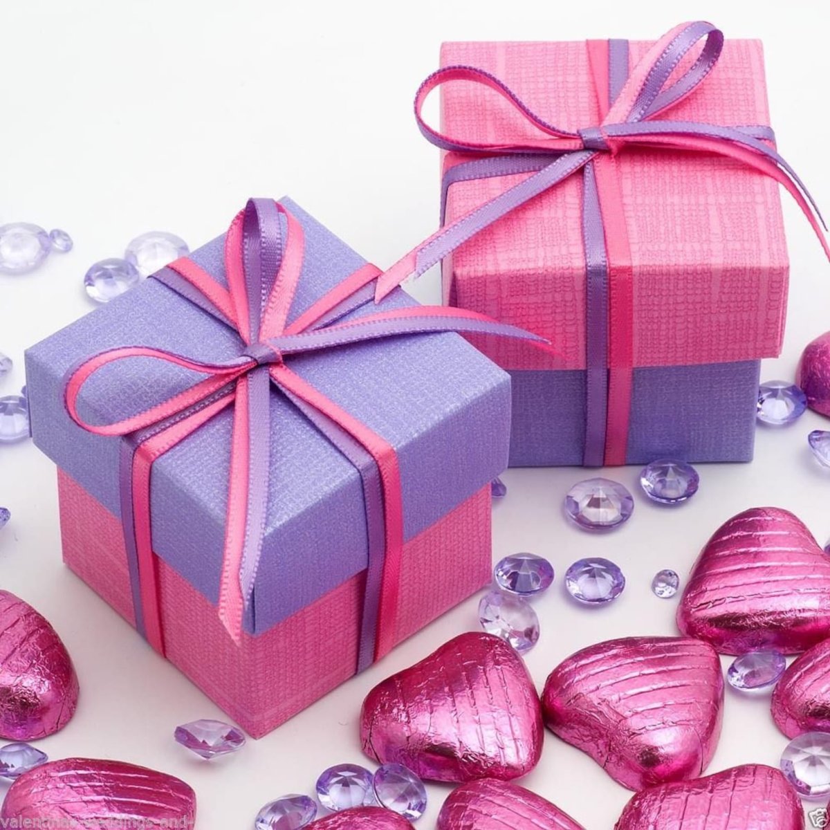 Подарок розовый
