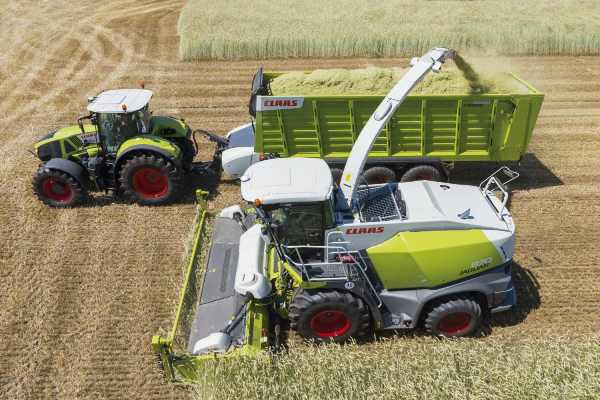 Case 3 Axion комбайн