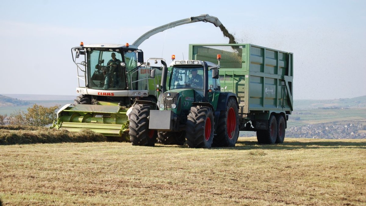 Трактора комбайны сельхозтехника