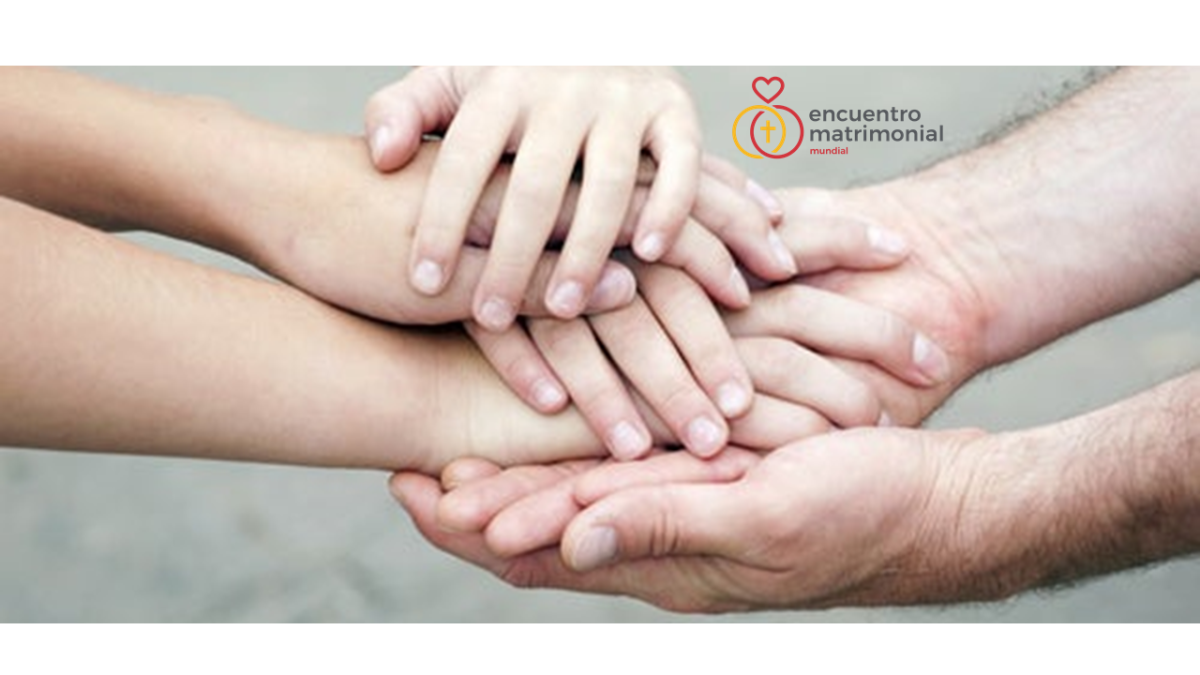 Четыре ладони семья