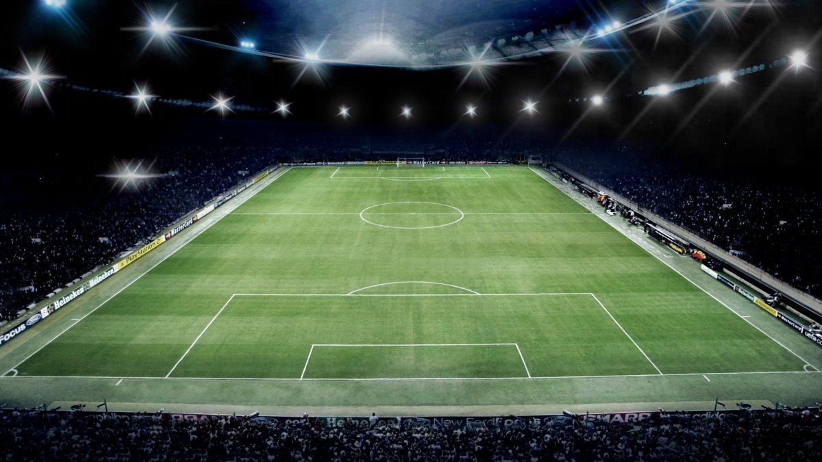 На футбольном стадионе