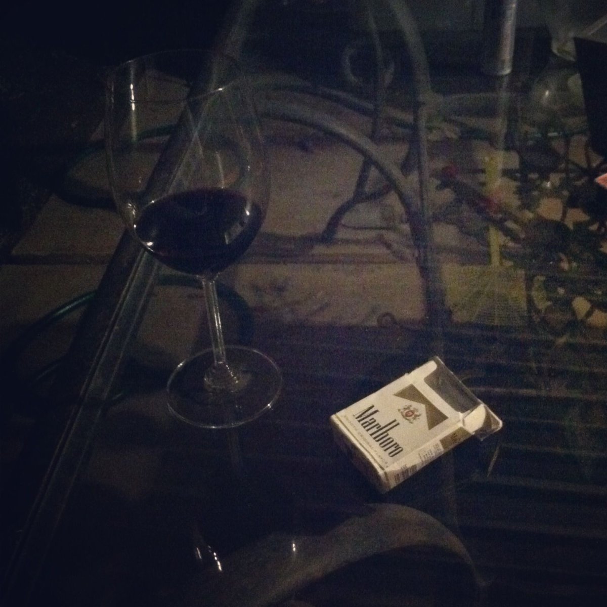 Вино и сигареты Эстетика