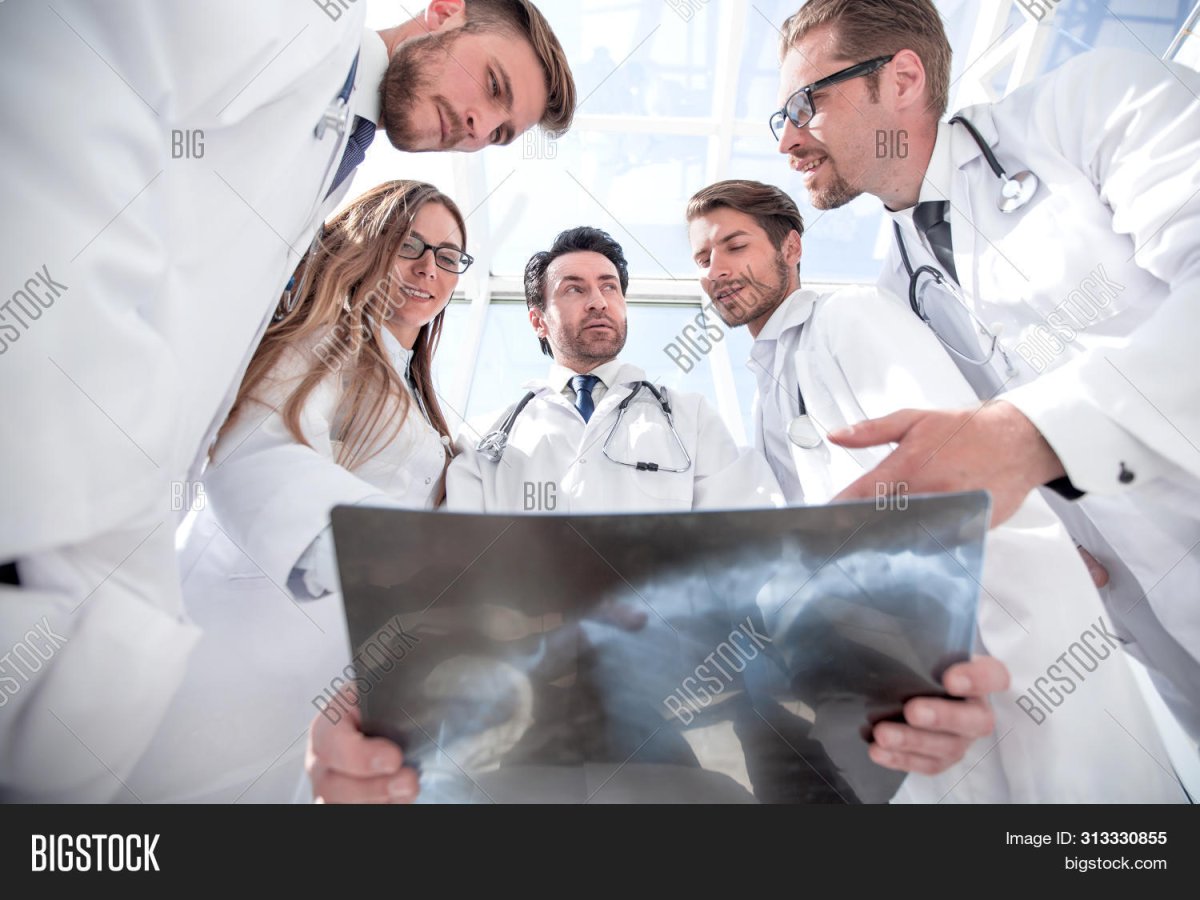 Врач взаимодействие с коллегами