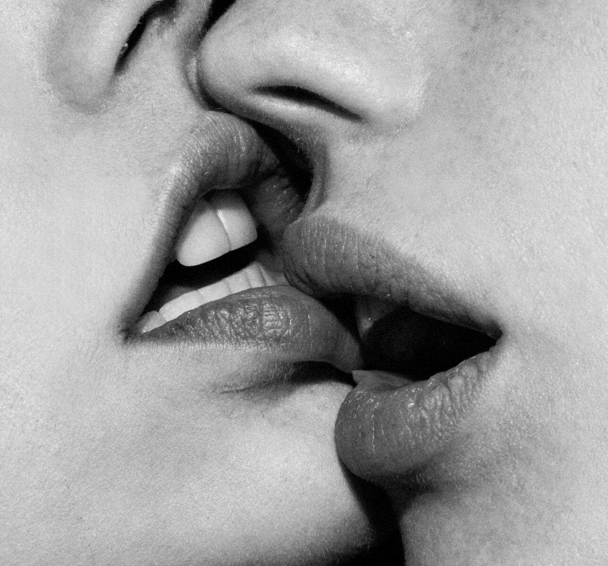 Поцелуй в губы