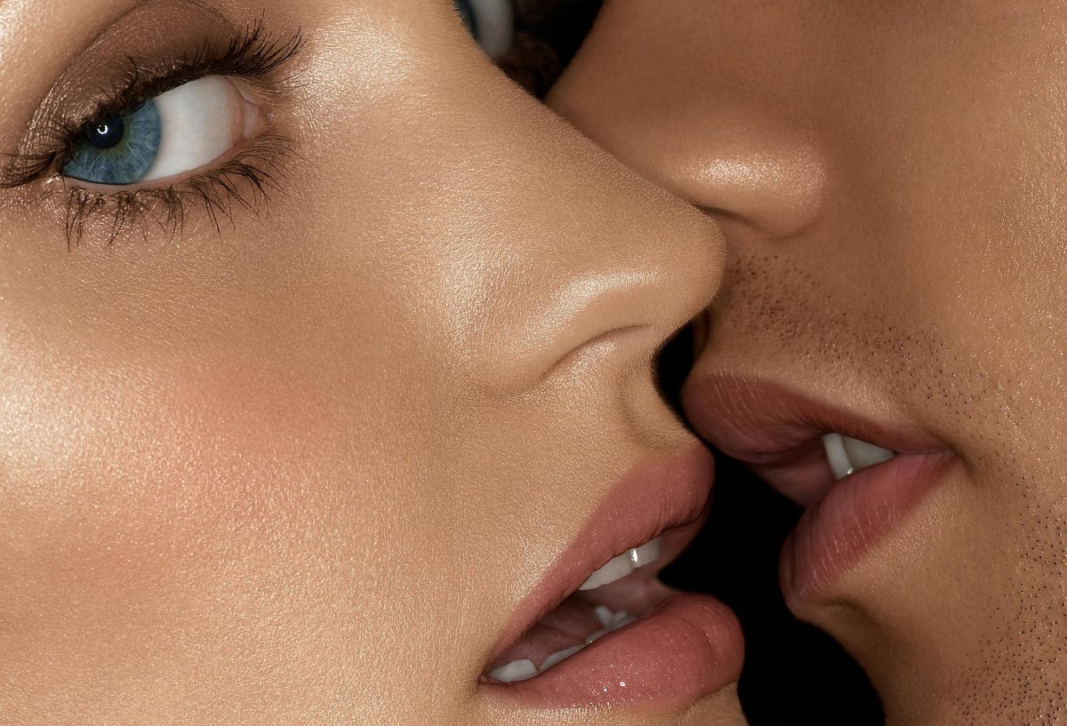 Поцелуй в губы