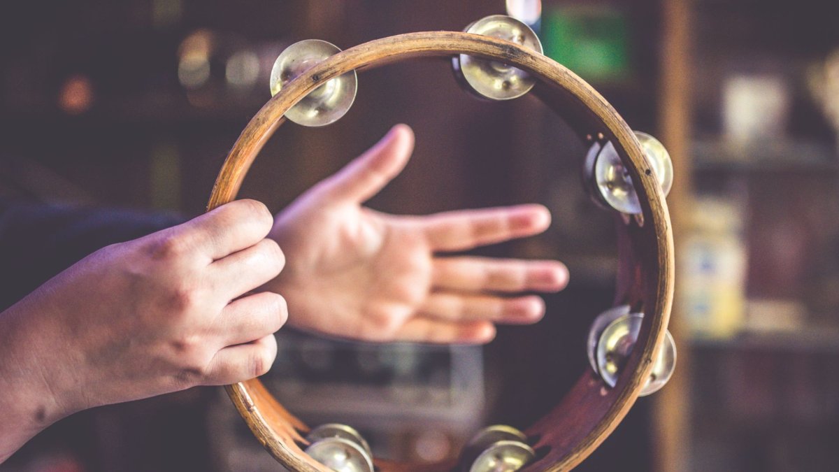 Тамбурин игра