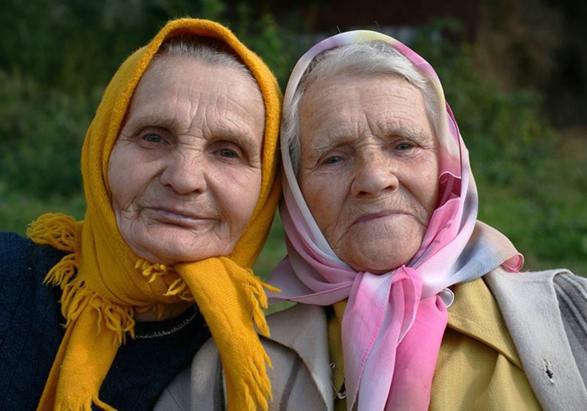 Две старые бабушки