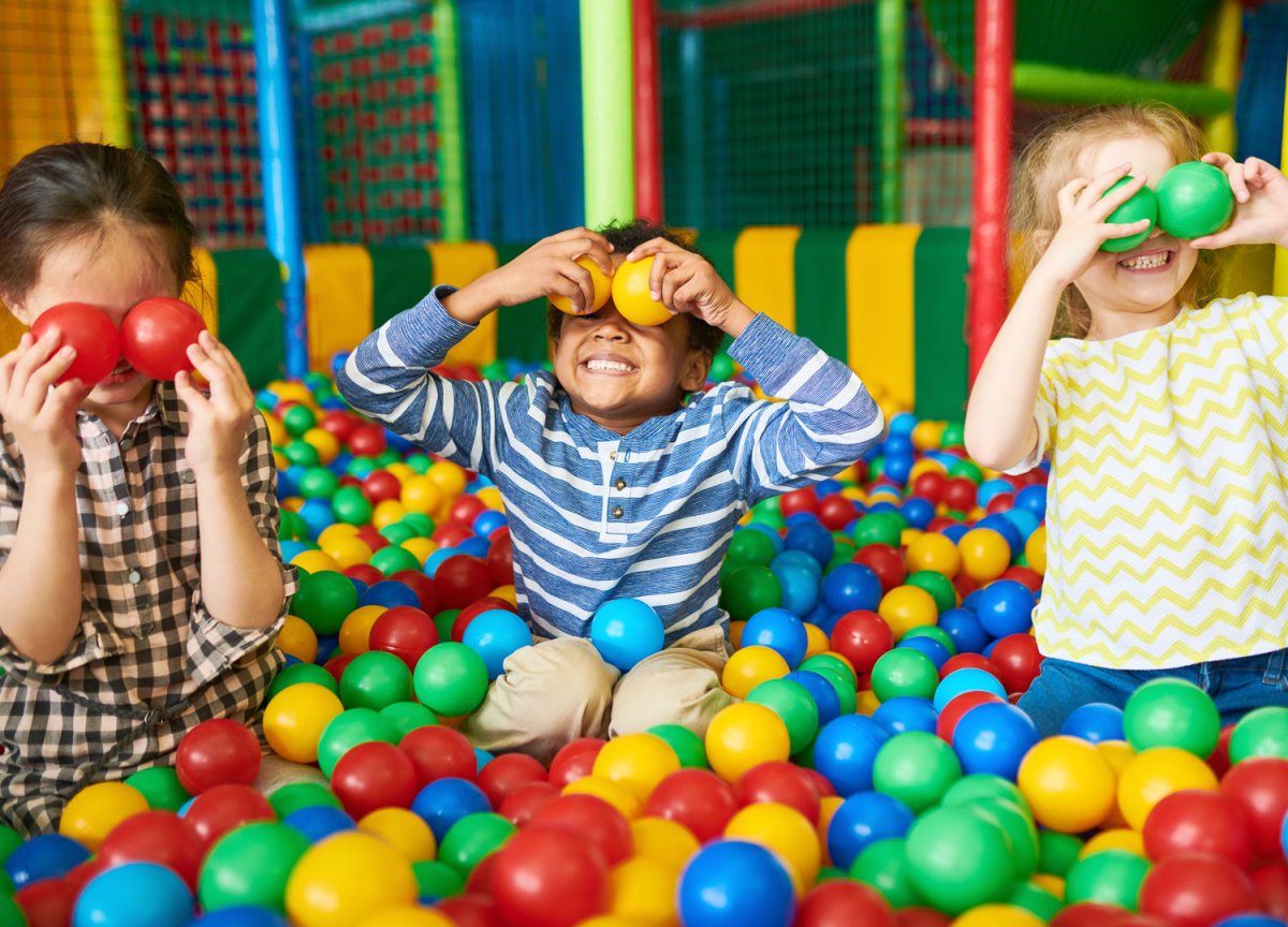 Детский развлекательный центр с детьми