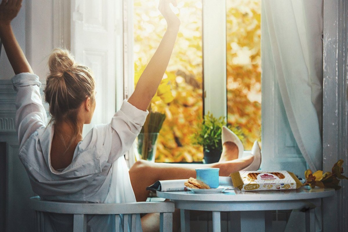 Девушка утром