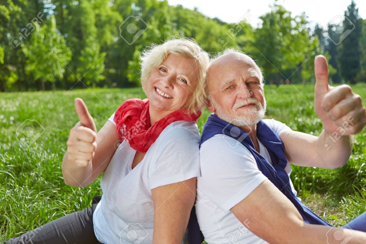 Счастливая пара в возрасте