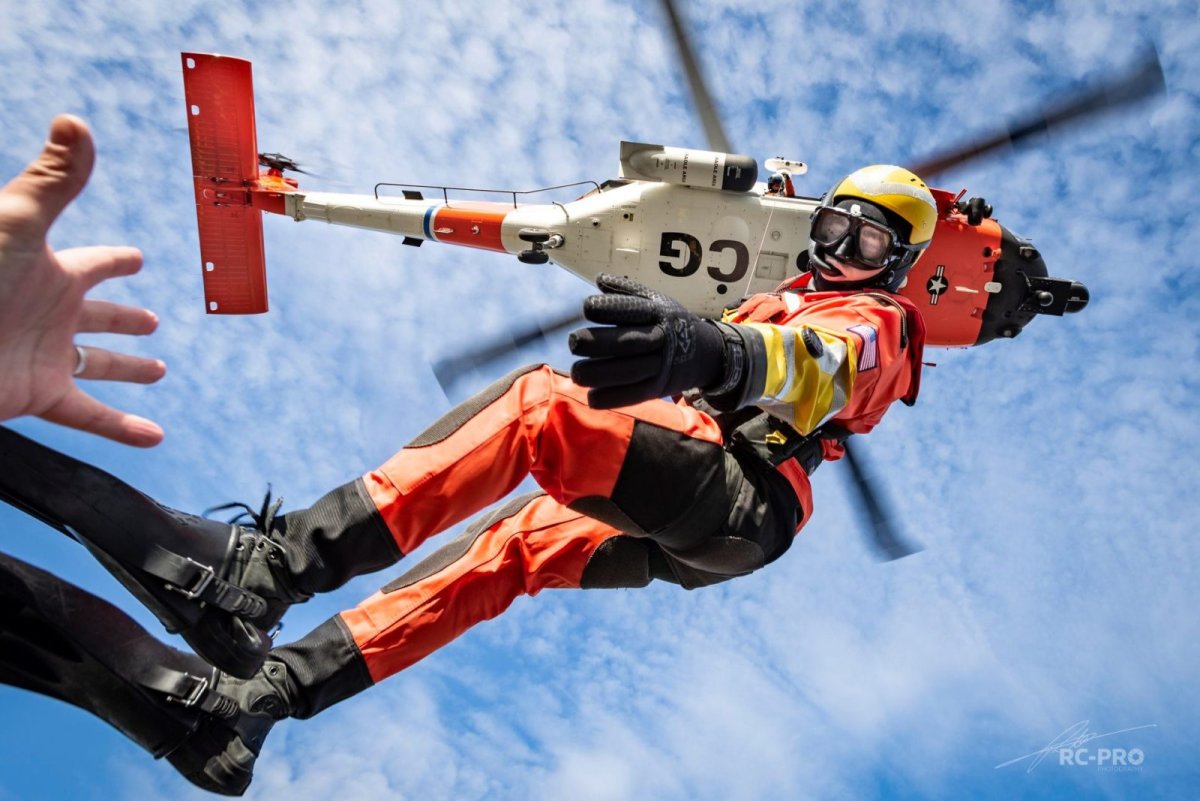 Береговая охрана спасатели