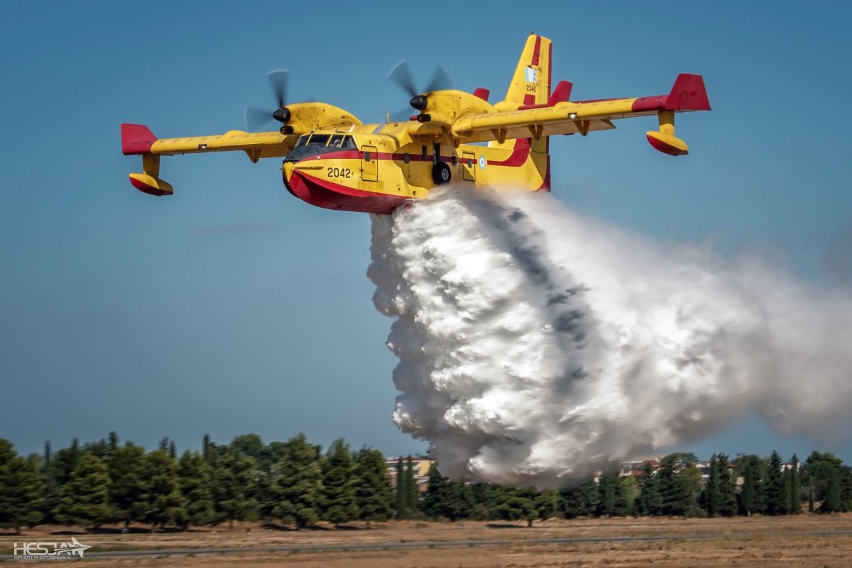 Пожарные самолеты и вертолеты