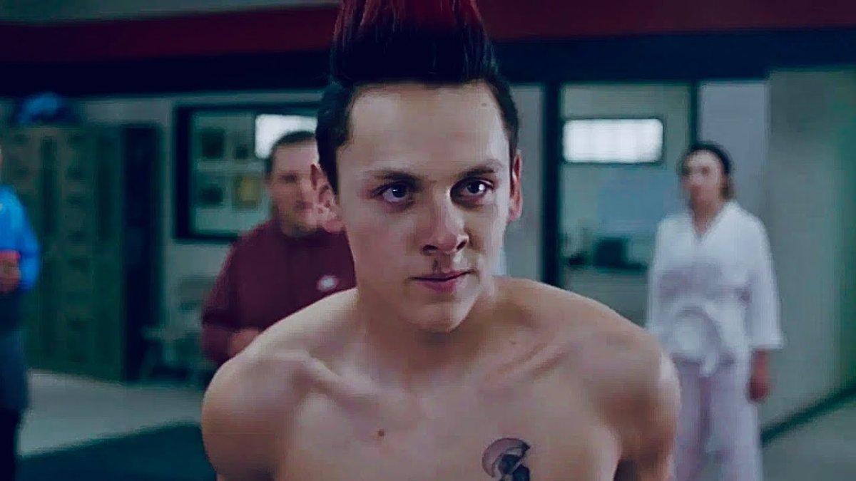 Джейкоб Бертран Кобра Кай