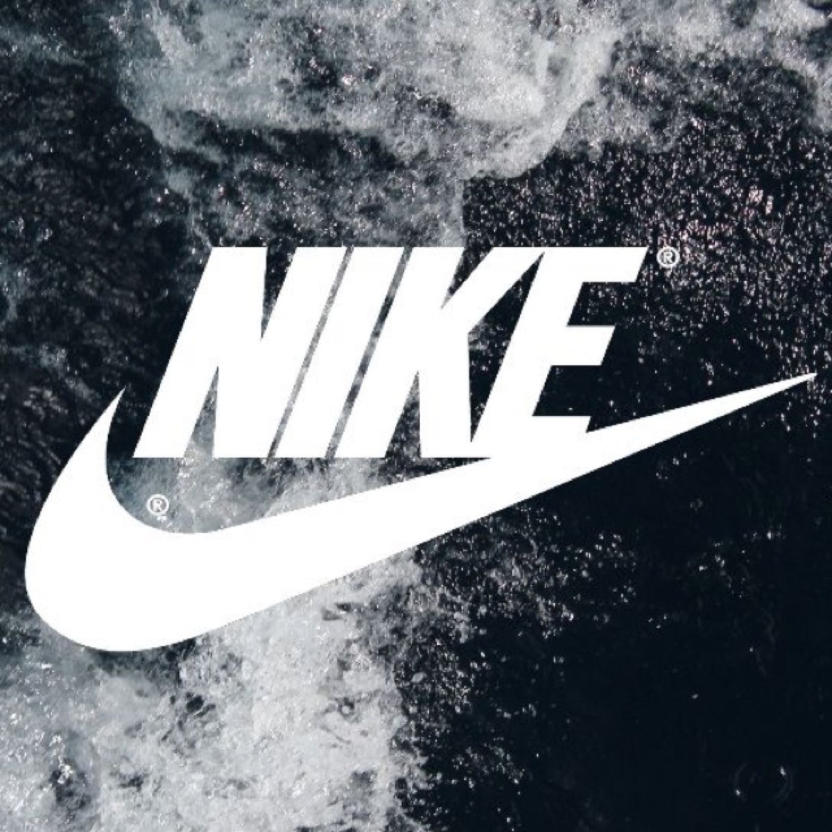 Первый логотип найк