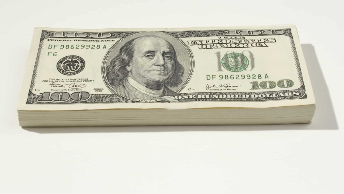 СТО долларов купюра