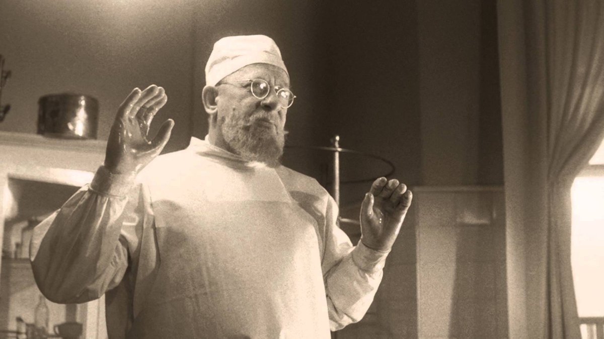 Профессор Филипп Филиппович Преображенский