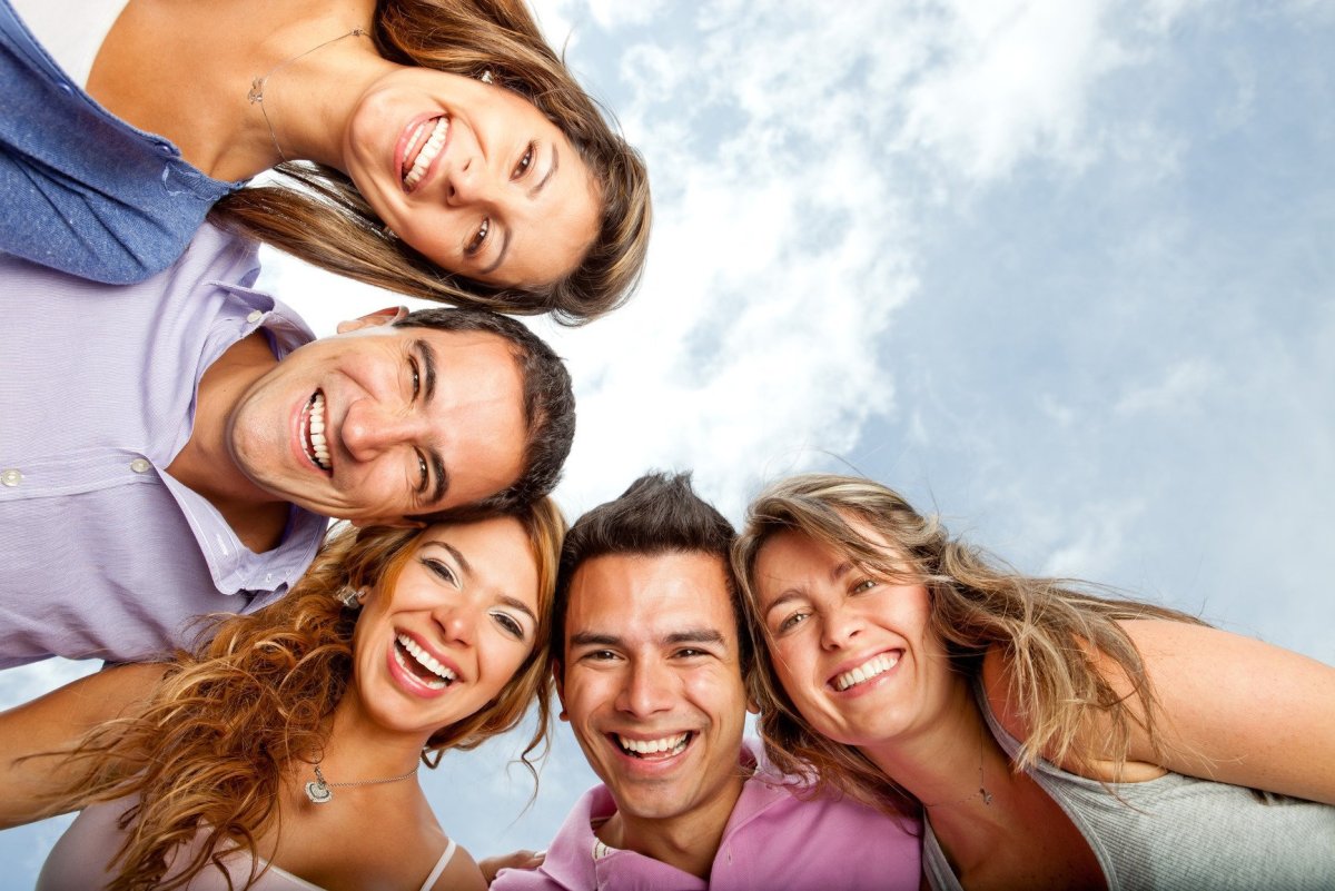 Человек радостный