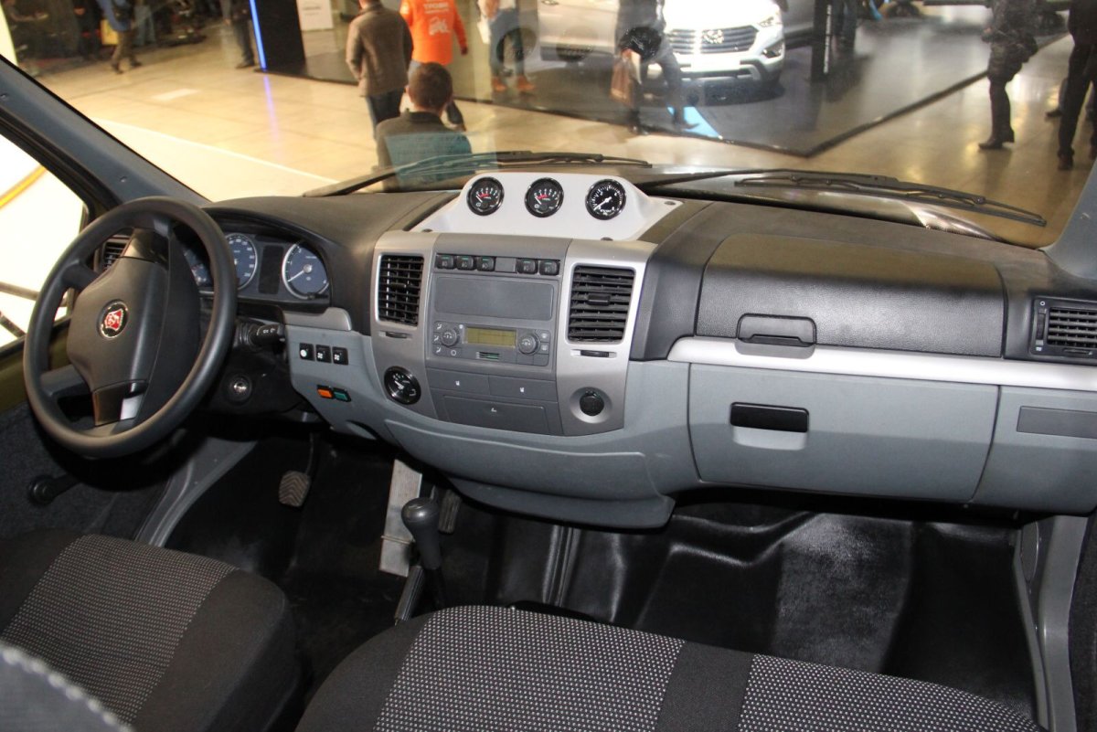 ГАЗ 3308 Некст салон