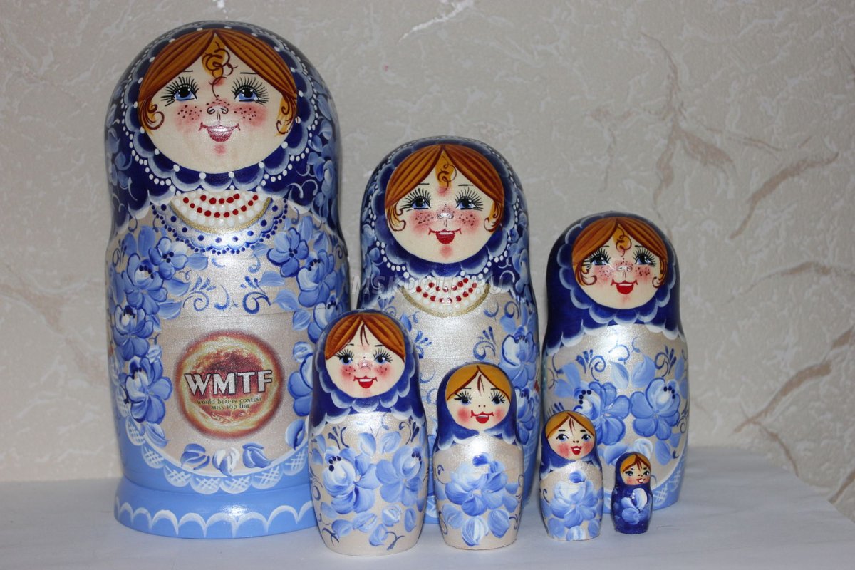 Много матрешек