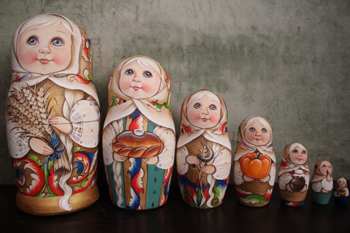 Матрешка современная роспись