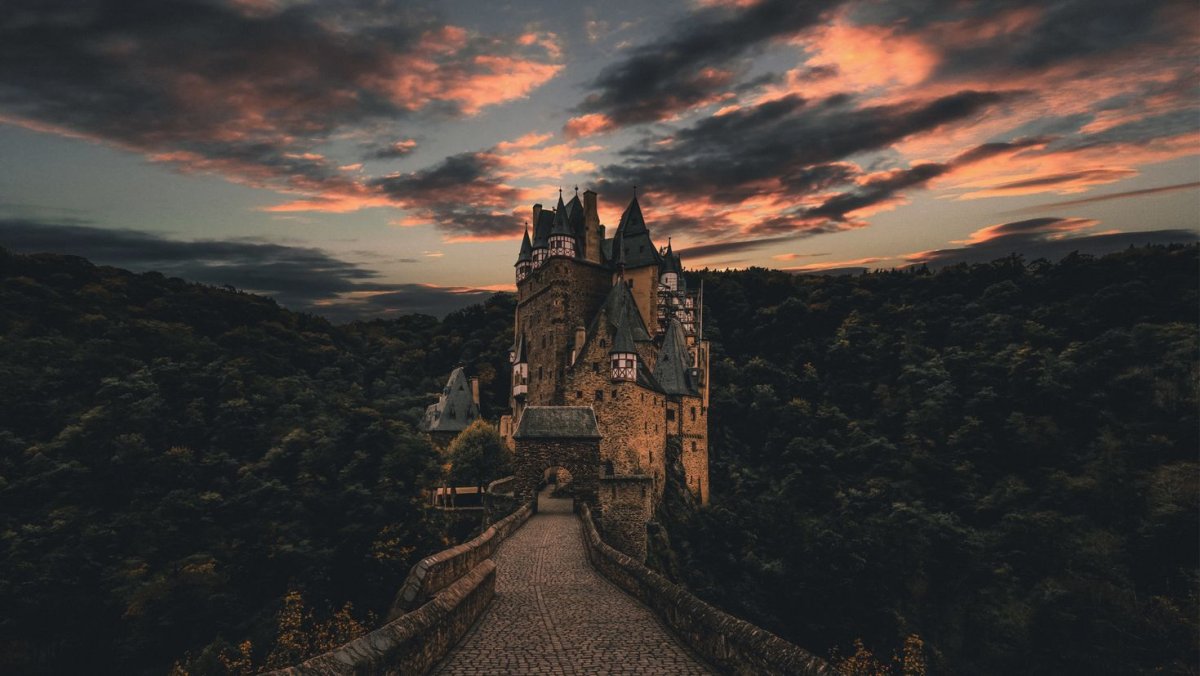 Замок Эльц, Виршем, Германия