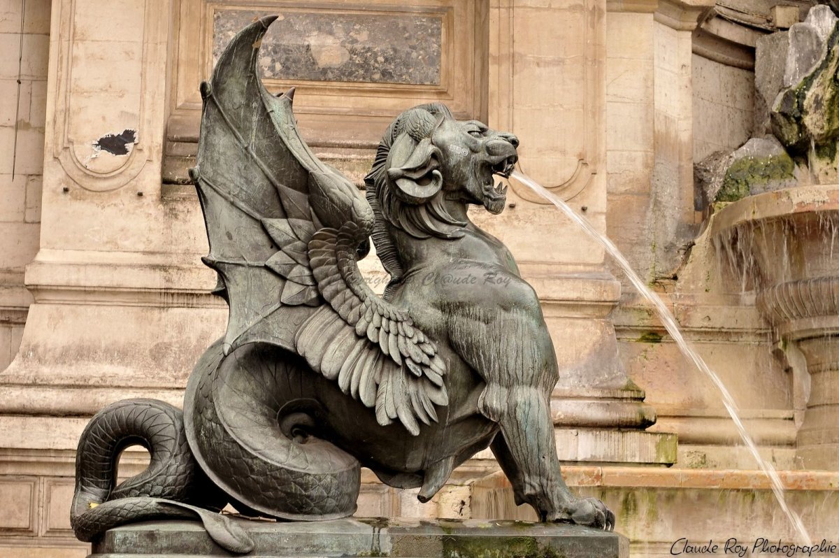 Статуя горгульи Питер