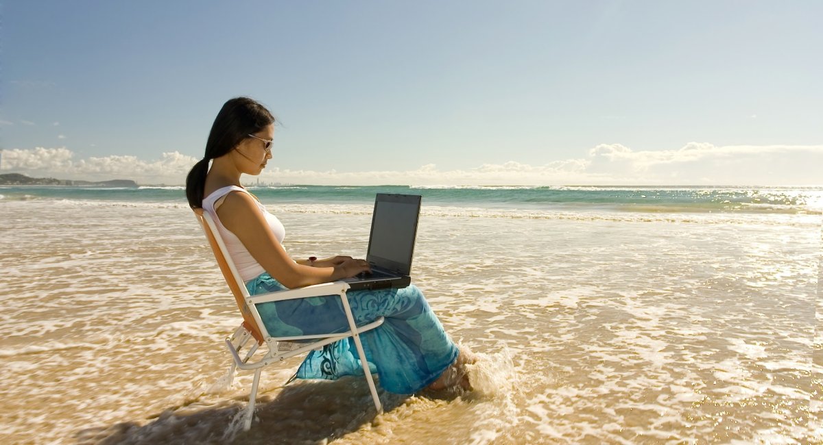 Отдыхающие с чемоданами