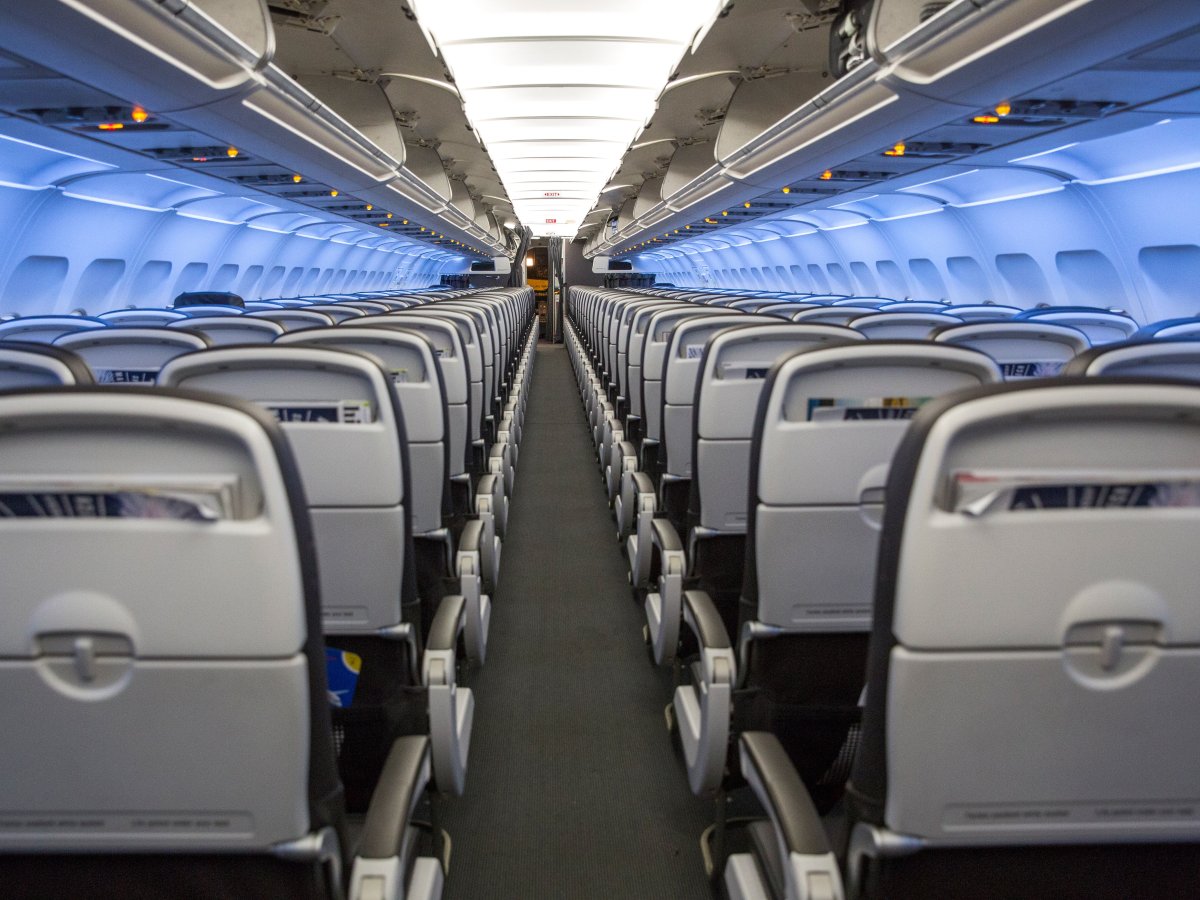 Салон самолета