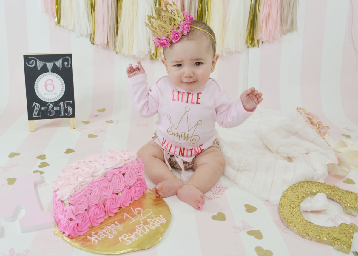 Пол тортика на полгодика для девочки