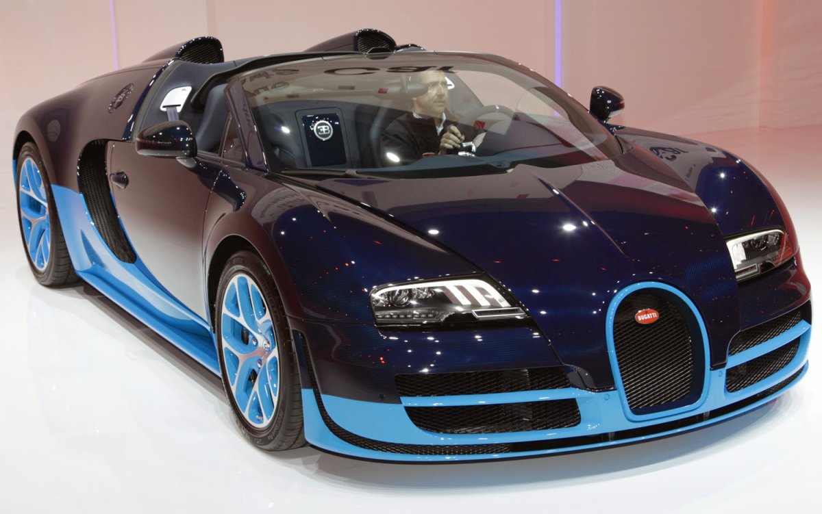 Бугатти Вейрон 2200