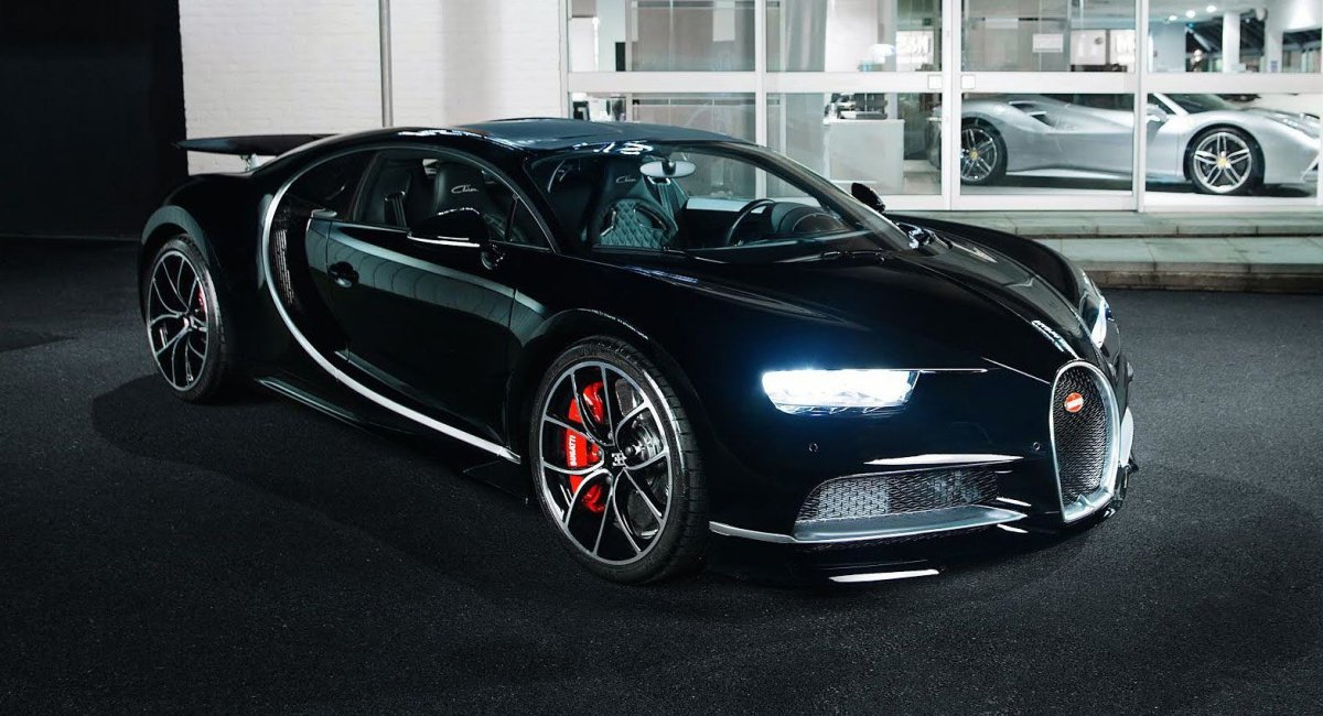 Бугатти ЧИРОН черный