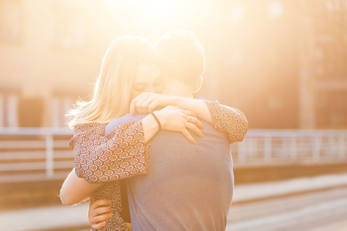 Утешающие объятия