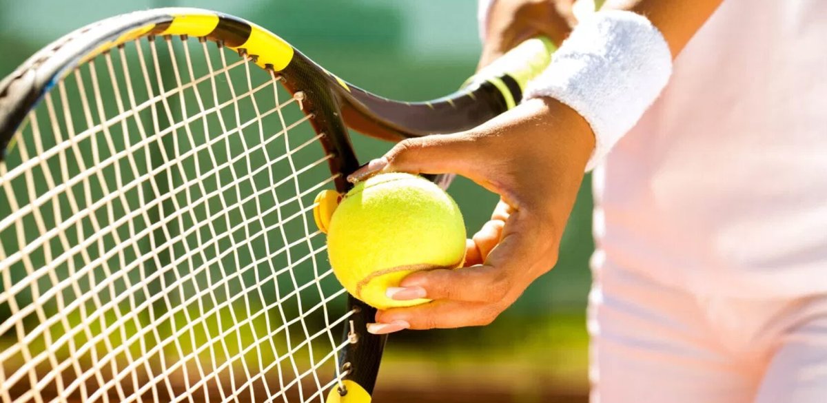 Никки Лейбович на теннисном корте