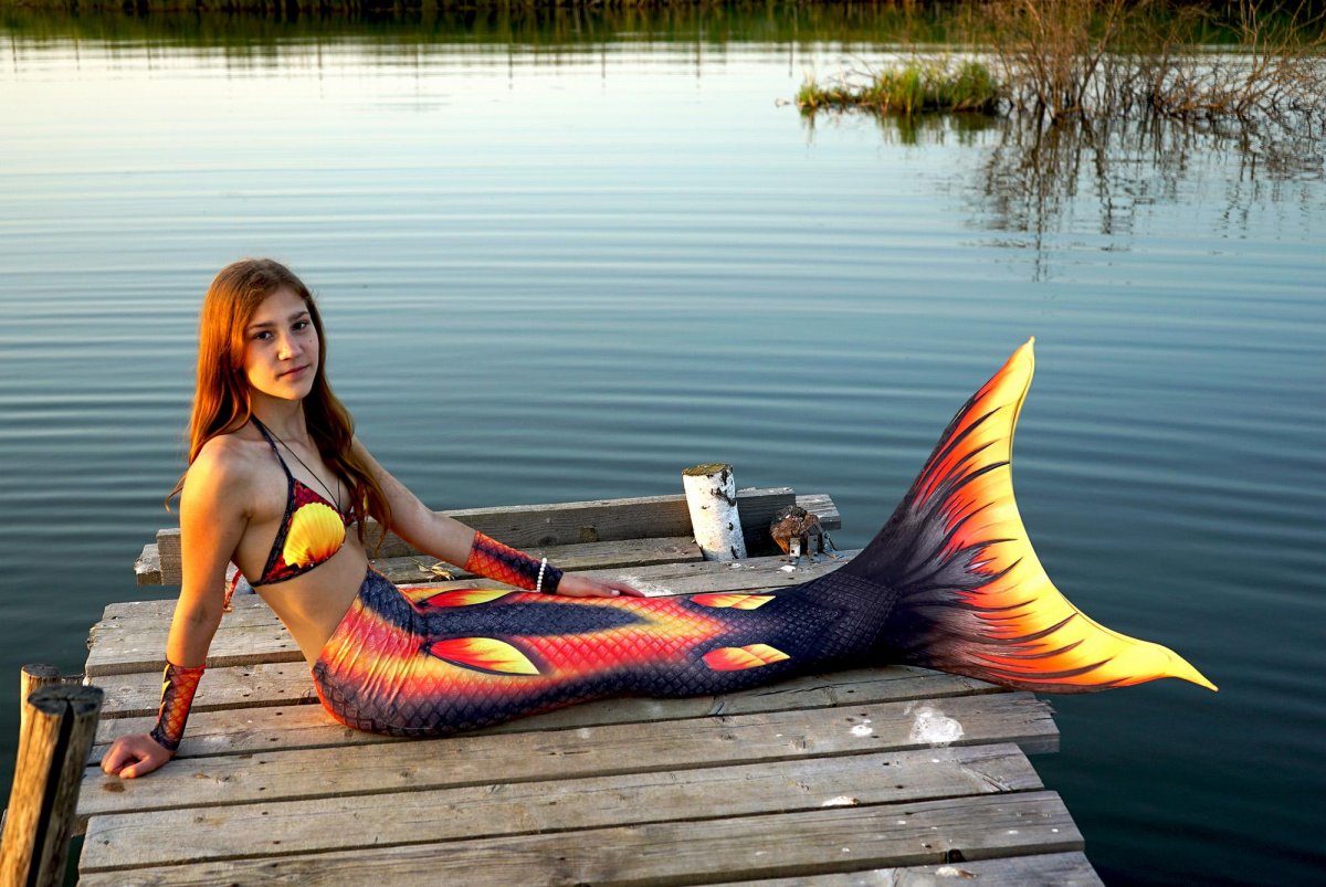 Черные Русалочьи хвосты