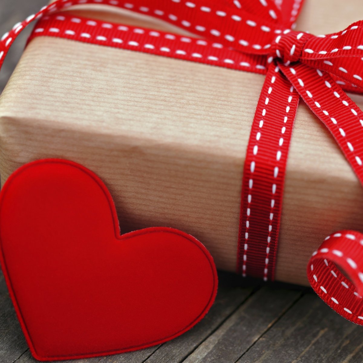 Подарок на 14 февраля любимому