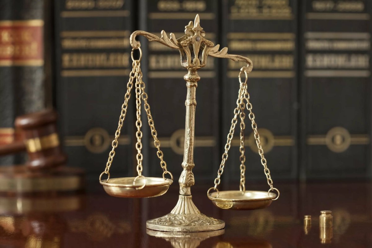 Весы правосудия