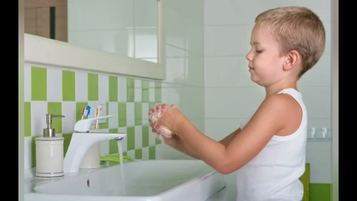Моем руки мальчик девочка