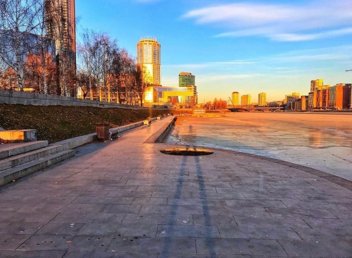 Екатеринбург утро лето