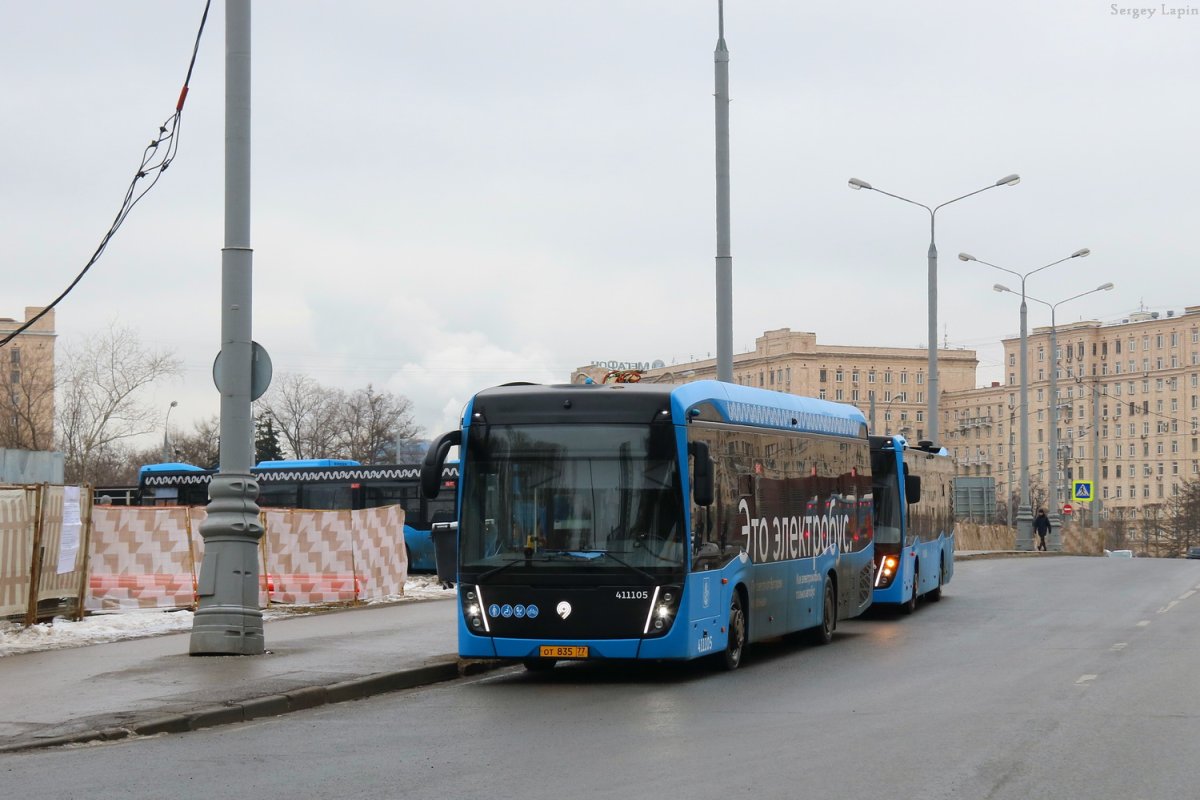 Светящийся трамвай