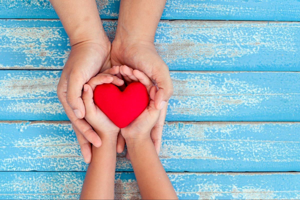 Ребенок на руках