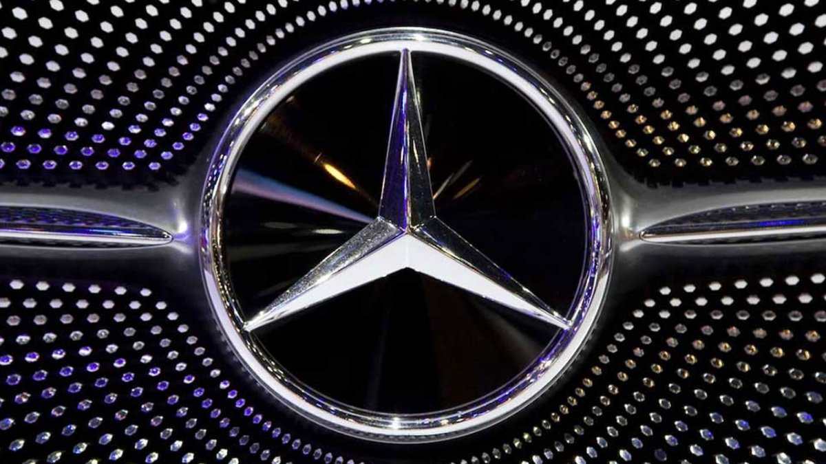 Mercedes Benz logo