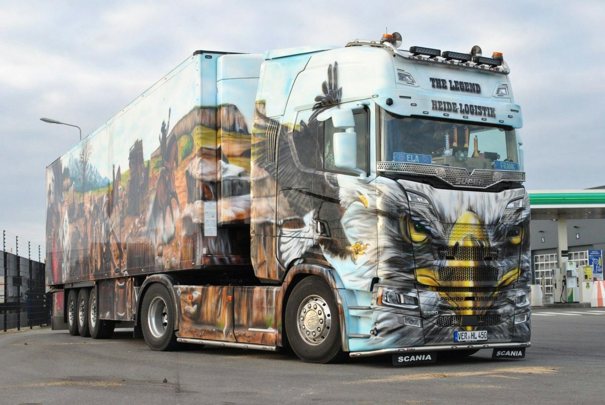 Scania s Custom