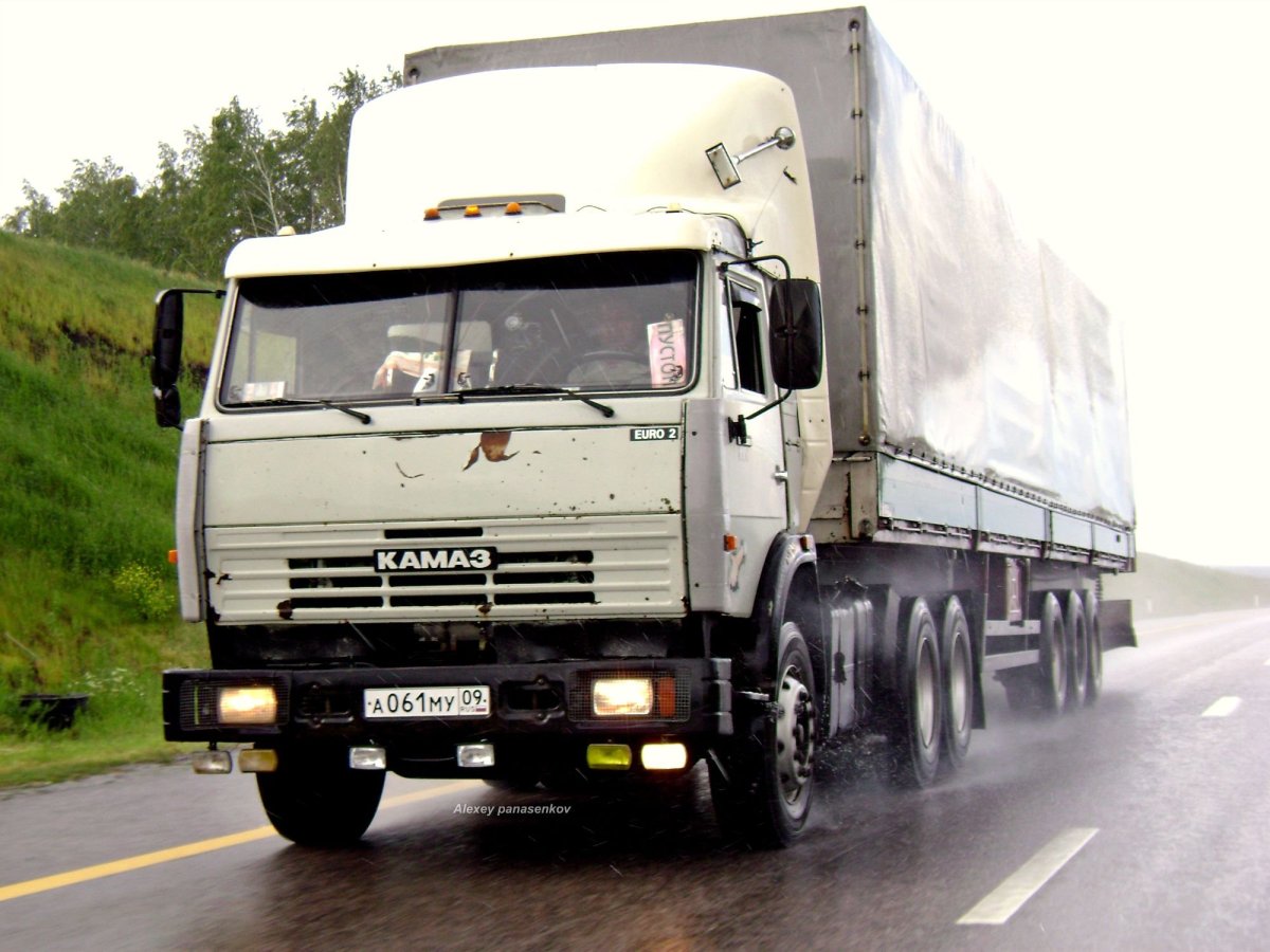 КАМАЗ 54115