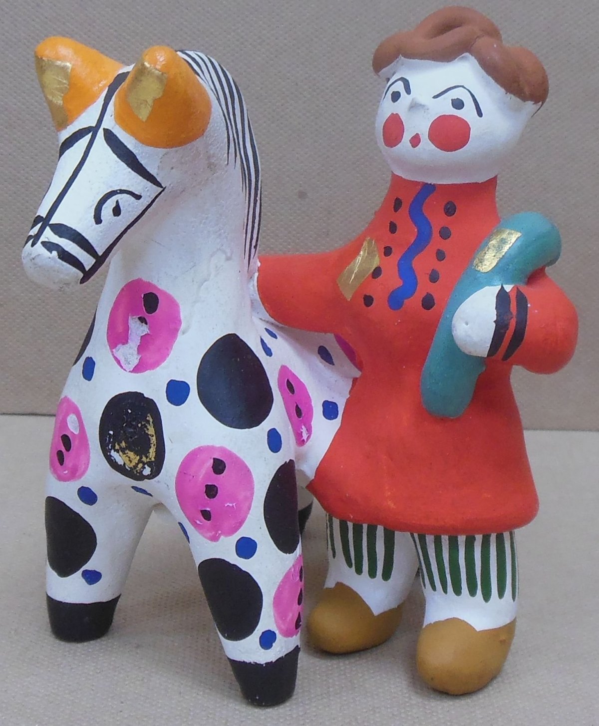 Дымковская лошадка